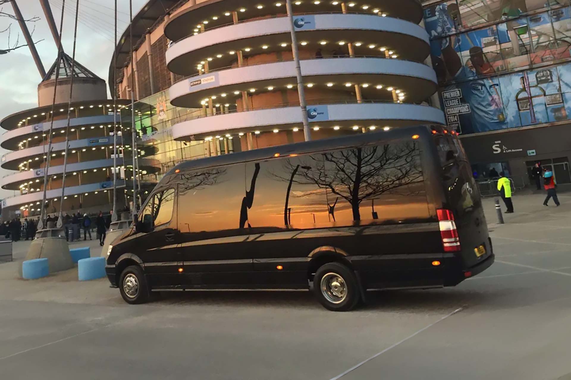 Sports Team Executive coach travel Manchester. Trusted group transit for professional athletic clubs, coaching staff, and corporate match-day hospitality groups.